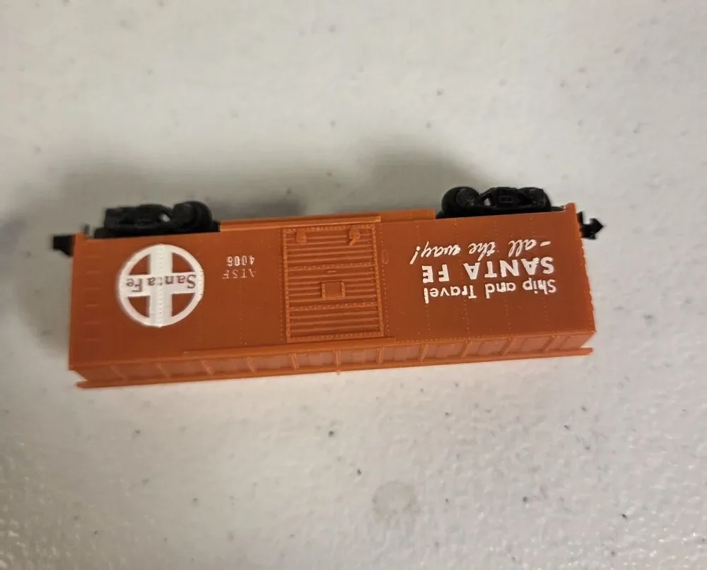 Arnold Rapido N Scale Santa Fe‎ ATSF Caboose 493 & Boxcar 4006 W Germany